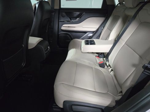 New 2026 Lincoln Corsair Premiere image 13