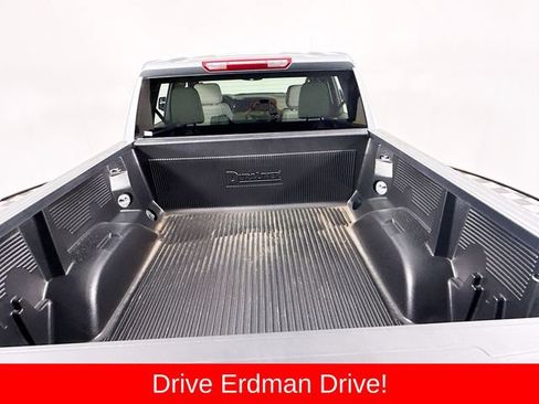 Used 2026 GMC Sierra 1500 SLT AWD/4WD image 33