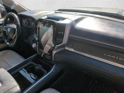 Used 2022 RAM 1500 Limited AWD/4WD image 28