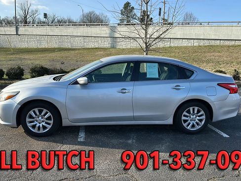 Used 2017 Nissan Altima 2.5 S image 1