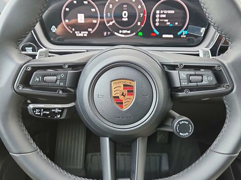 Certified 2026 Porsche Cayenne image 9