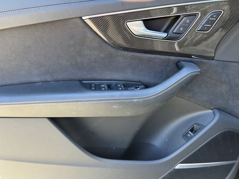 Used 2023 Audi SQ7 Prestige AWD/4WD image 14