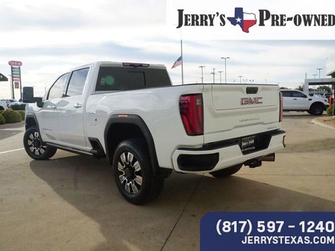 Used 2025 GMC Sierra 2500 Denali w/ Denali Reserve Package image 2
