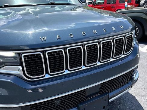 Used 2023 Jeep Wagoneer Series II AWD/4WD image 34