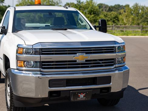 Used 2017 Chevrolet Silverado 3500 W/T RWD image 18
