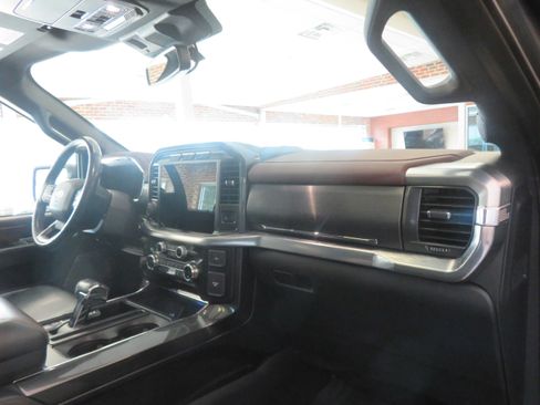 Used 2021 Ford F150 Lariat w/ Equipment Group 502A High AWD/4WD image 28