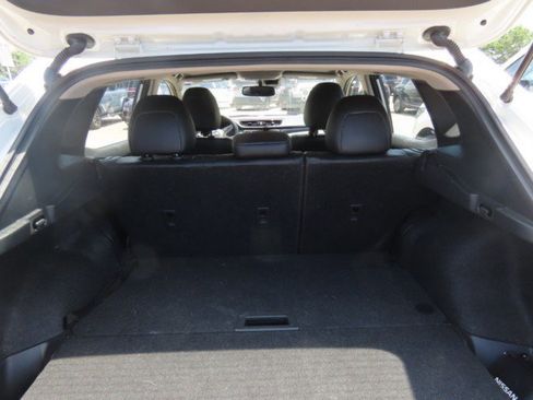 Used 2021 Nissan Rogue Sport SL w/ Premium Package FWD image 12