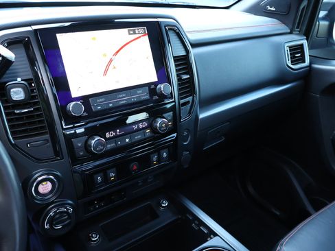 Used 2021 Nissan Titan PRO-4X w/ Pro-4x Convenience Package AWD/4WD image 20
