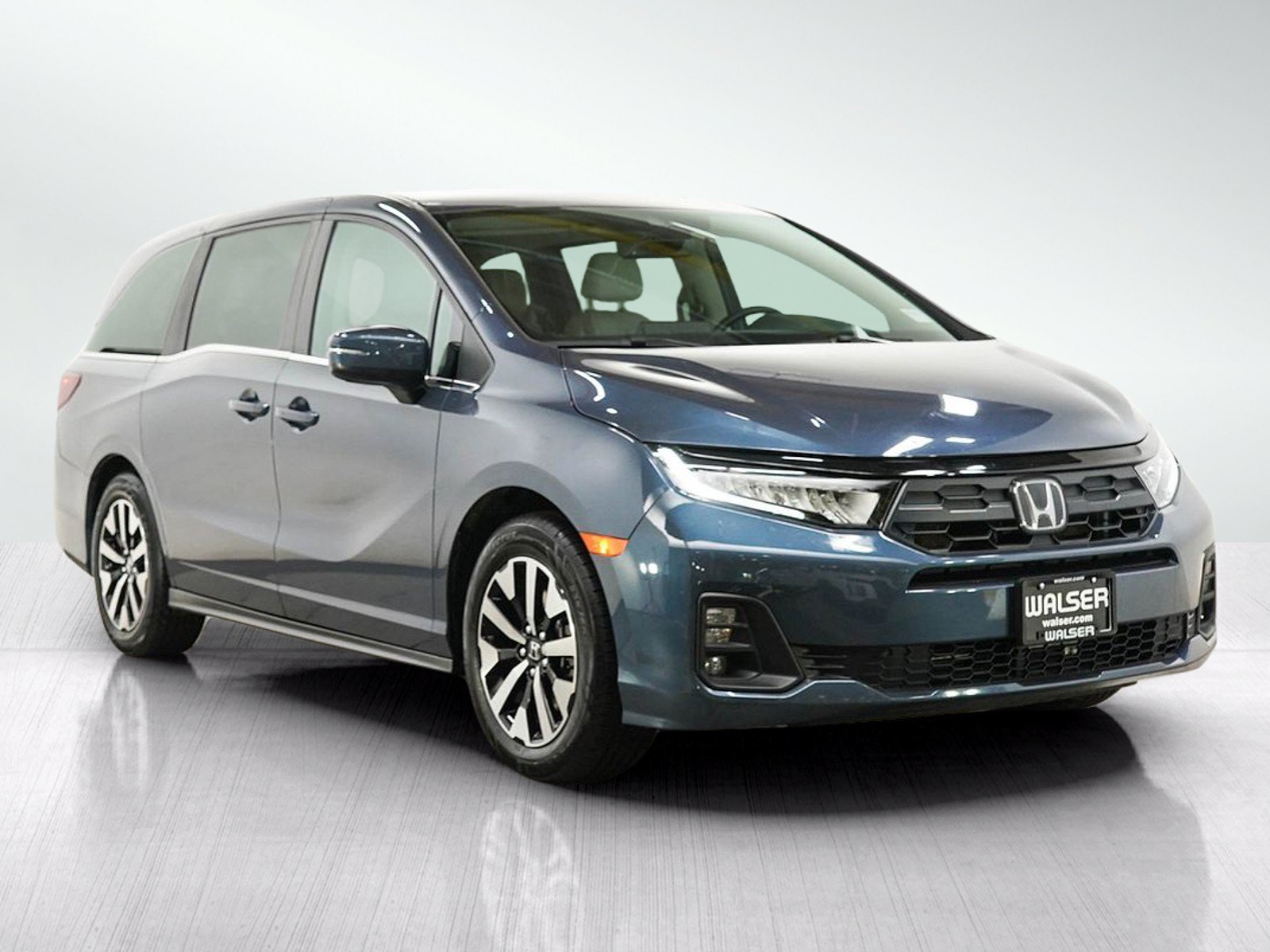 Used 2025 Honda Odyssey EX-L image 7