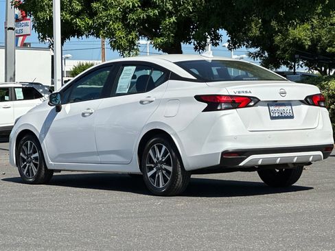Certified 2025 Nissan Versa SV FWD image 6