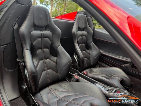 Used 2013 Ferrari 458 Spider RWD image 23