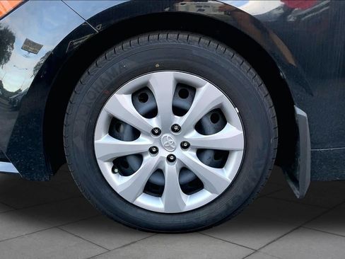 Used 2026 Toyota Corolla LE FWD image 10