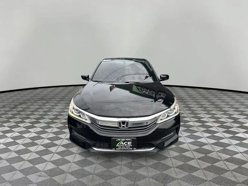 Used 2017 Honda Accord EX-L image 3