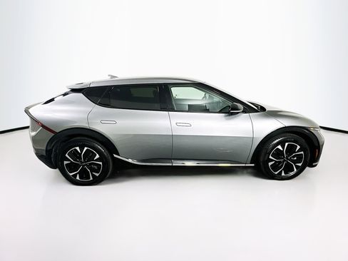 Used 2024 Kia EV6 Wind image 10