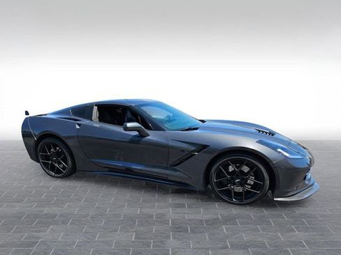 Used 2018 Chevrolet Corvette Stingray Coupe w/ Battery Protection Package RWD image 3