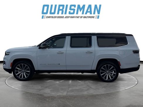 Used 2023 Jeep Grand Wagoneer L Series II AWD/4WD image 3
