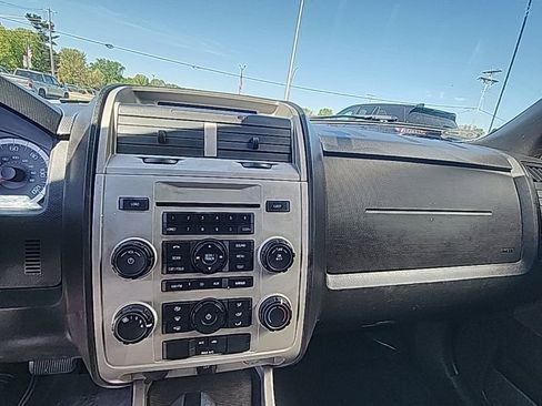 Used 2011 Ford Escape XLT AWD/4WD image 15