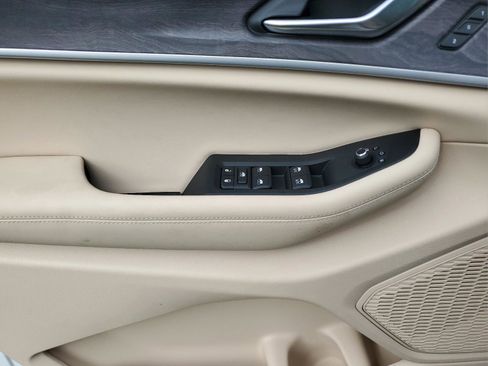 New 2025 Jeep Grand Cherokee Limited RWD image 14