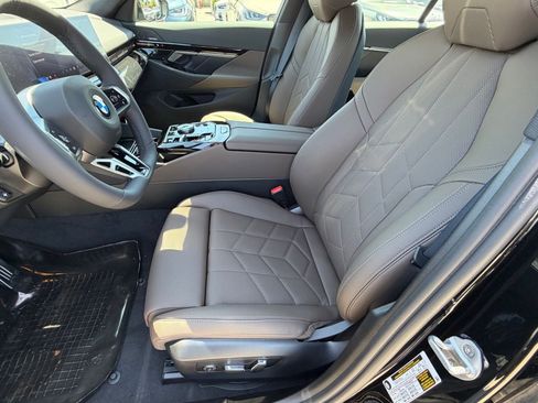 New 2026 BMW 530i RWD image 20
