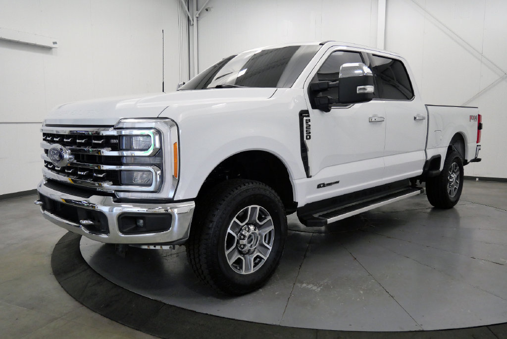 Used 2023 Ford F250 Lariat w/ Chrome Package AWD/4WD image 4