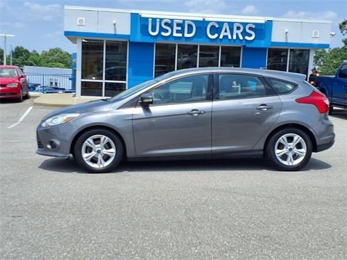 Used 2014 Ford Focus SE image 3