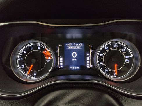 Used 2020 Jeep Cherokee Latitude Lux w/ Comfort/Convenience Group image 23