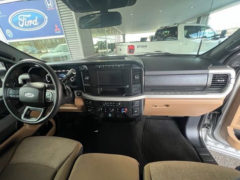 Used 2024 Ford F450 XLT image 15