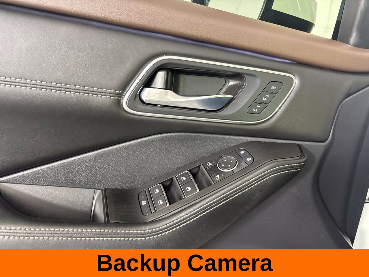 Used 2023 Nissan Rogue Platinum w/ Platinum Premium Package FWD image 12