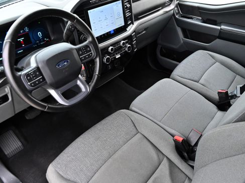Used 2024 Ford F150 XLT image 15