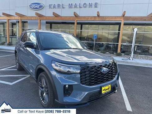 New 2026 Ford Explorer ST-Line w/ ST-Line Street Pack AWD/4WD image 1