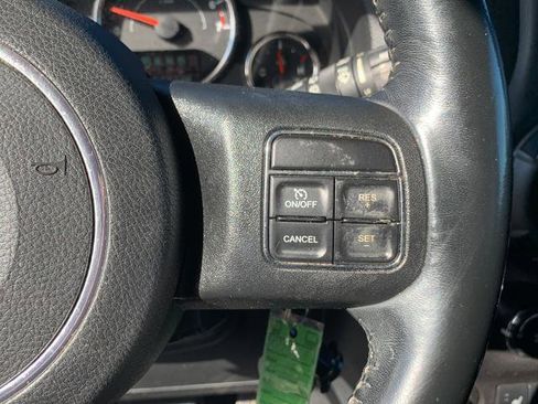 Used 2018 Jeep Wrangler Unlimited Sport S image 28