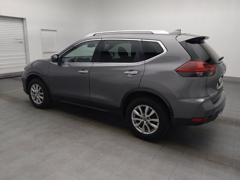 Used 2019 Nissan Rogue SV AWD/4WD image 3
