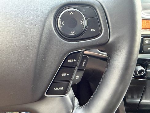 Used 2014 Hyundai Equus Signature RWD image 43