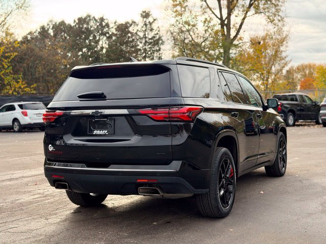 Used 2023 Chevrolet Traverse Premier w/ Redline Edition AWD/4WD image 5