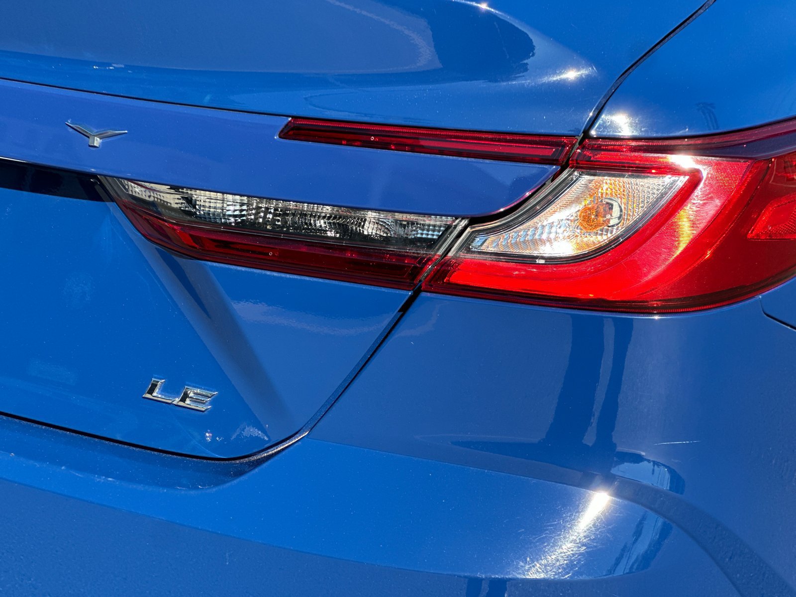 Used 2025 Toyota Camry LE FWD image 23