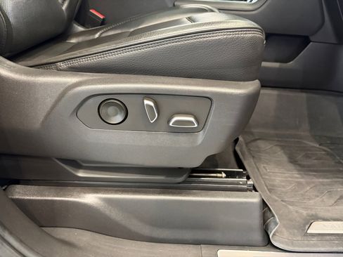 Used 2022 GMC Sierra 1500 Denali AWD/4WD image 25