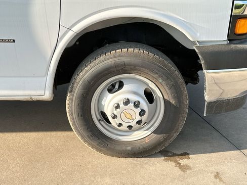 New 2024 Chevrolet Express 3500 Work Van w/ Ambulance Package image 13