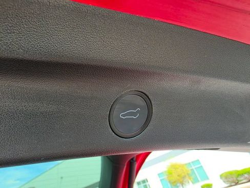 Used 2022 Tesla Model Y Performance AWD/4WD image 62