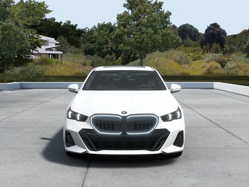 New 2027 BMW 530i xDrive w/ M Sport Package AWD/4WD image 3