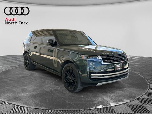 Used 2025 Land Rover Range Rover Long Wheelbase SE AWD/4WD image 7
