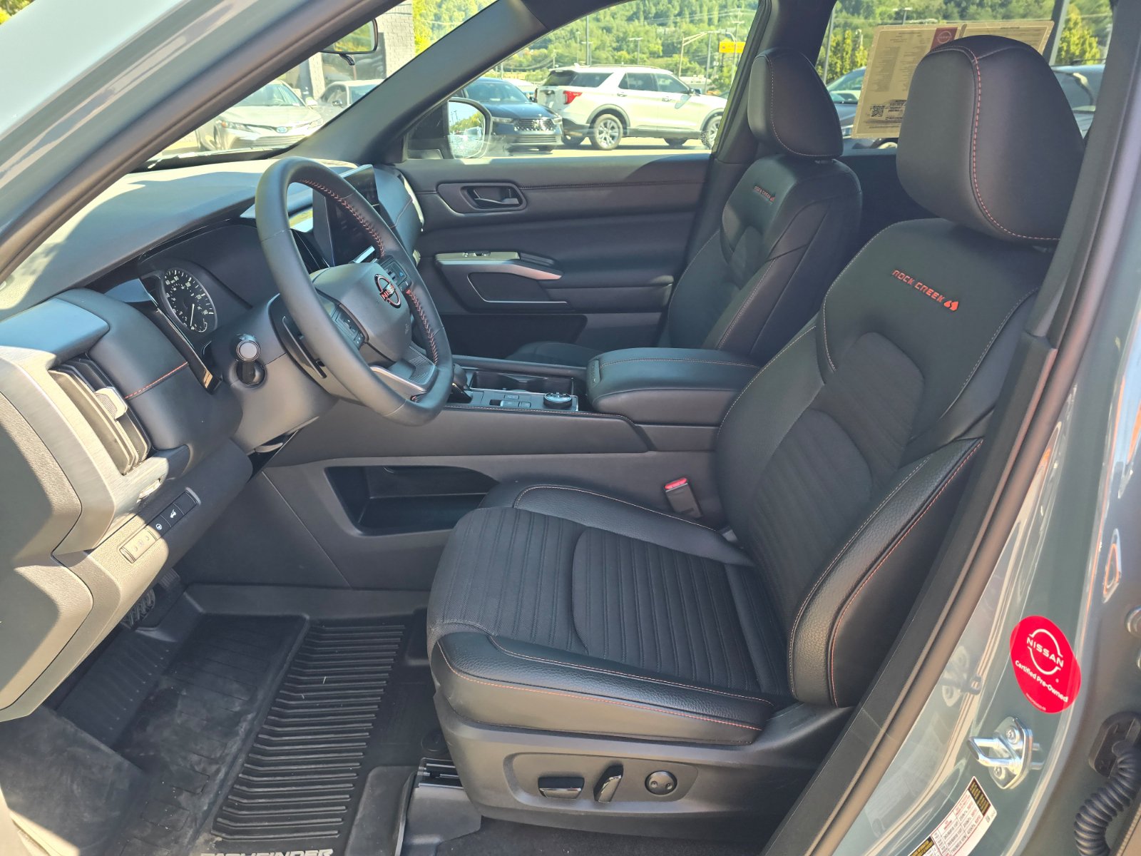 Used 2026 Nissan Pathfinder Rock Creek AWD/4WD image 14