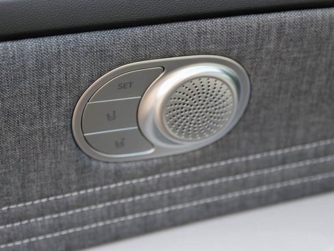 New 2026 Hyundai Elantra Limited image 11