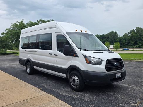 Used 2018 Ford Transit 350 XL RWD image 2