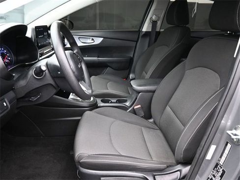 Used 2023 Kia Forte LXS image 10