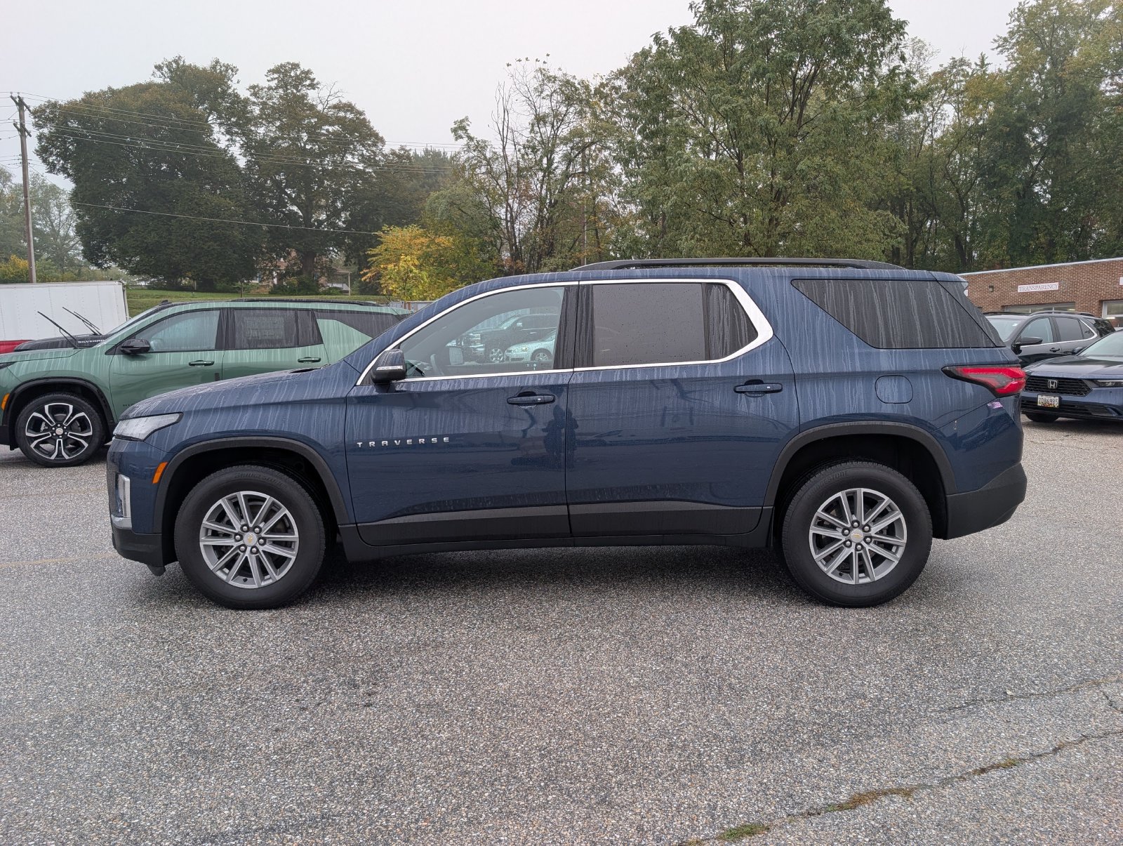 Used 2023 Chevrolet Traverse LT AWD/4WD image 6