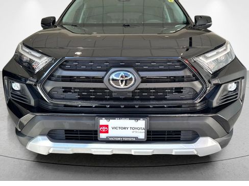 Used 2024 Toyota RAV4 Adventure image 8