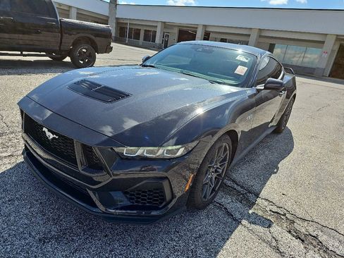 Used 2024 Ford Mustang GT Premium w/ GT Performance Package RWD image 5