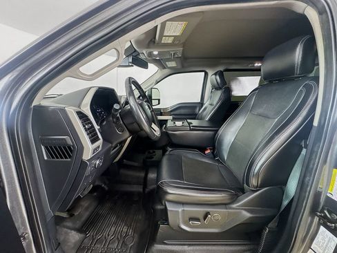 Used 2019 Ford F350 Lariat w/ Lariat Ultimate Package AWD/4WD image 12