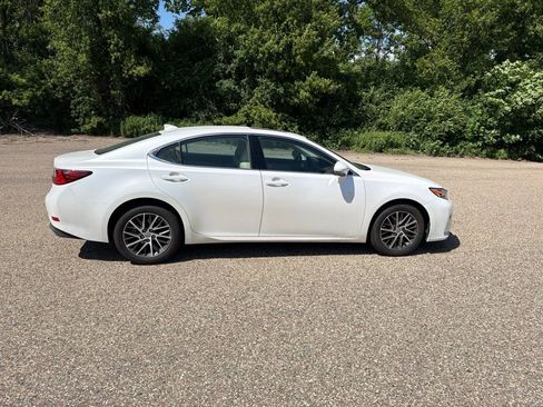 Used 2017 Lexus ES 350 w/ Premium Package FWD image 21
