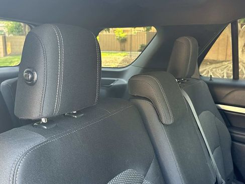 Used 2018 Ford Explorer XLT w/ Equipment Group 201A image 26